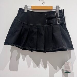 Halara Black Pleated Skirt with Buckle Detail